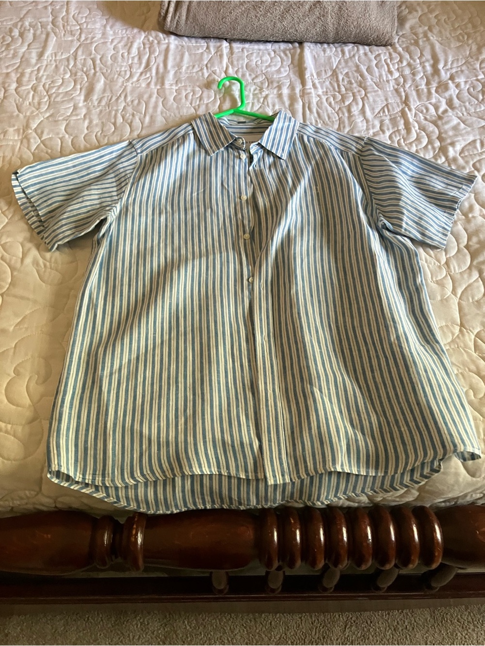 LES DEUX  Light Blue & White Striped Short-Sleeve Button-Down Shirt